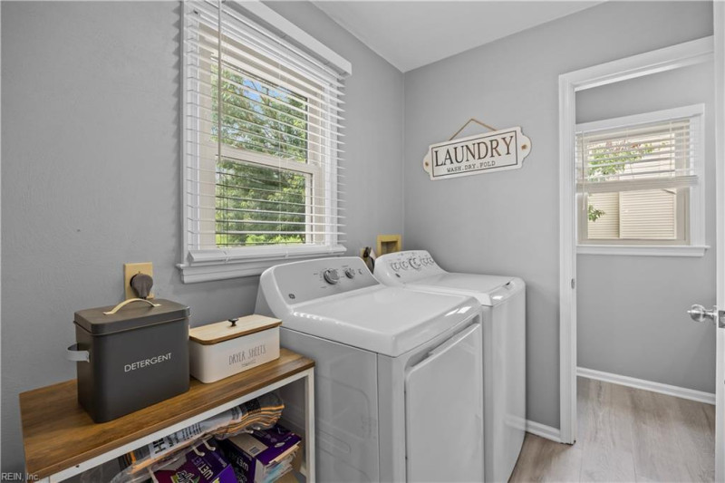 Photo 15 of 30 residential for sale in Virginia Beach virginia