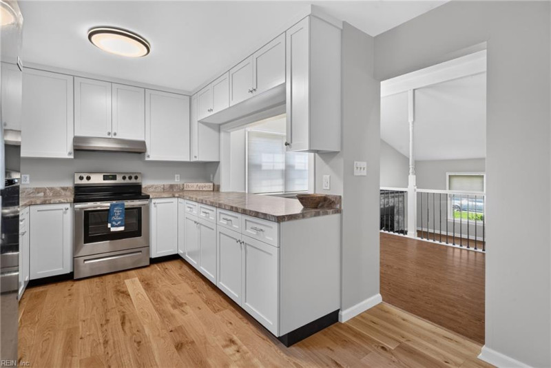 Photo 19 of 50 residential for sale in Virginia Beach virginia