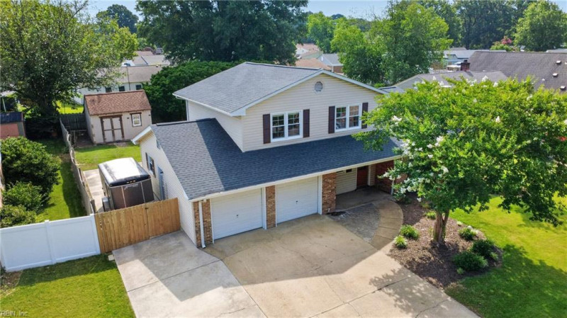 Photo 3 of 50 residential for sale in Virginia Beach virginia