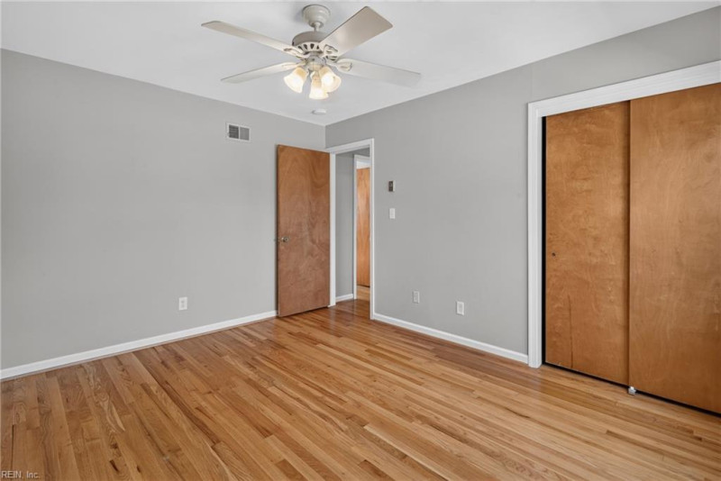 Photo 34 of 50 residential for sale in Virginia Beach virginia
