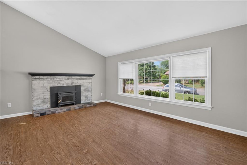 Photo 7 of 50 residential for sale in Virginia Beach virginia