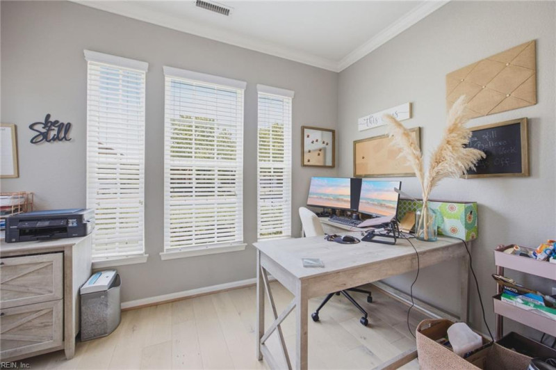 Photo 6 of 50 residential for sale in Chesapeake virginia Photo 6 of 50 residential for sale in Chesapeake virginia