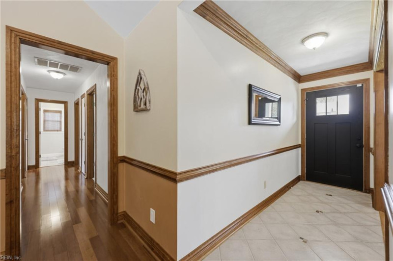Photo 21 of 49 residential for sale in Chesapeake virginia