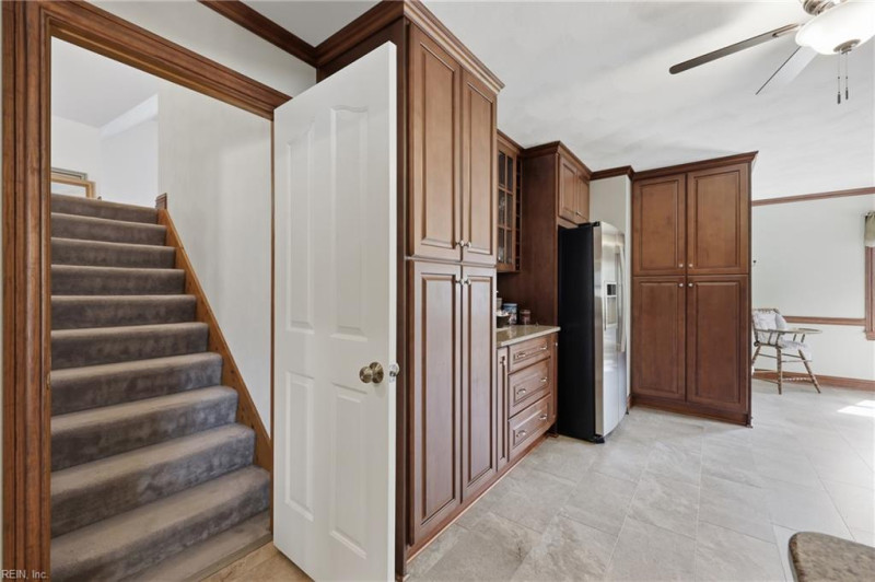 Photo 25 of 49 residential for sale in Chesapeake virginia