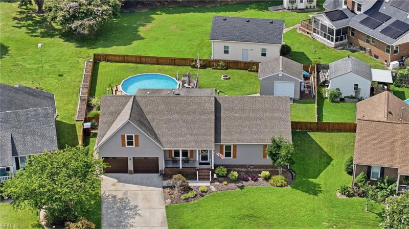 Photo 3 of 49 residential for sale in Chesapeake virginia