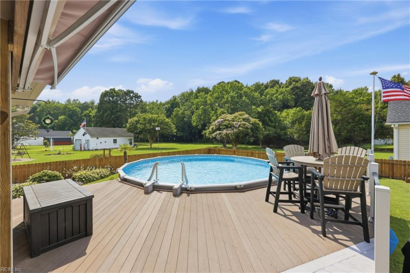 Photo 5 of 49 residential for sale in Chesapeake virginia