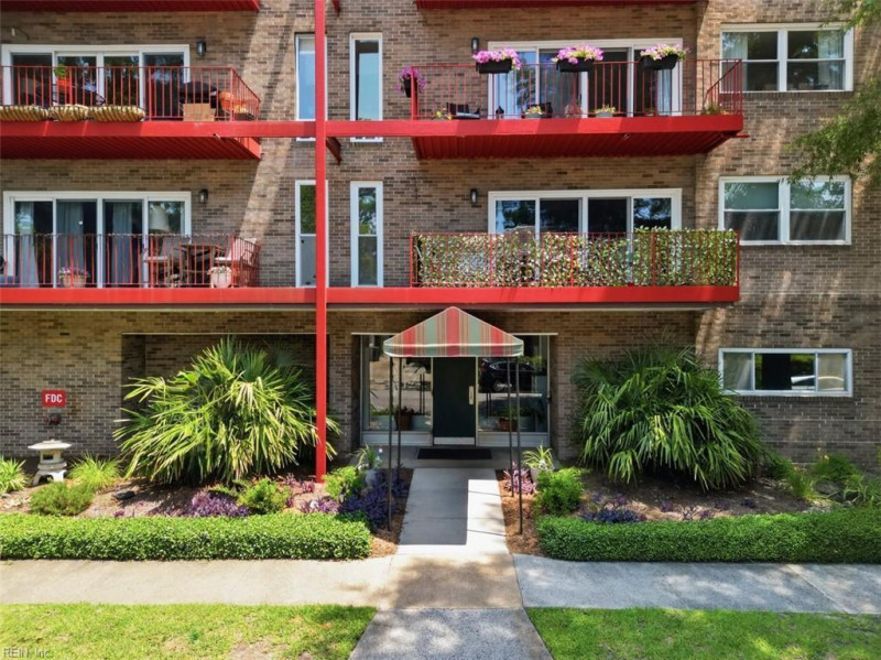 Photo 2 of 29 residential for sale in Norfolk virginia Photo 2 of 29 residential for sale in Norfolk virginia