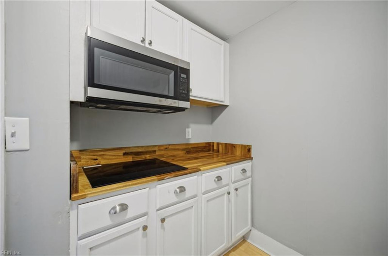 Photo 20 of 35 residential for sale in Portsmouth virginia