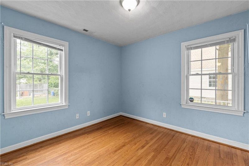 Photo 16 of 32 residential for sale in Norfolk virginia