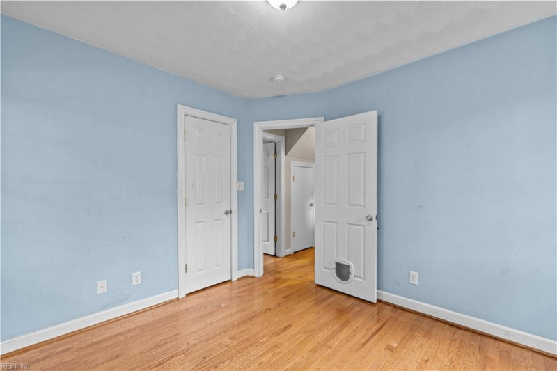 Photo 17 of 32 residential for sale in Norfolk virginia