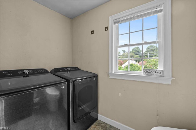 Photo 22 of 32 residential for sale in Norfolk virginia