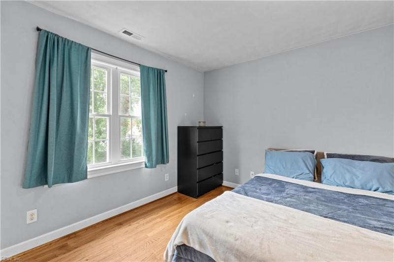 Photo 26 of 32 residential for sale in Norfolk virginia