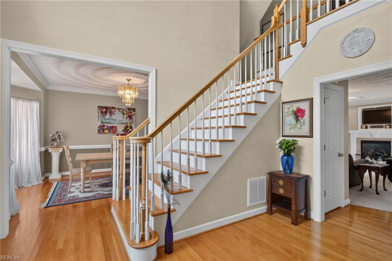 Photo 13 of 47 residential for sale in Virginia Beach virginia