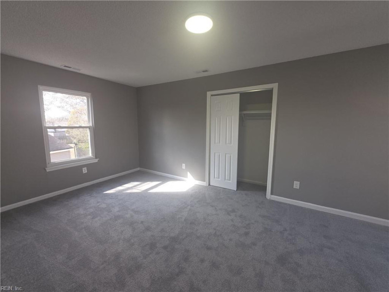 Photo 10 of 17 residential for sale in Virginia Beach virginia