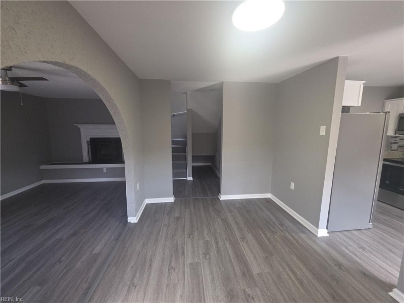 Photo 9 of 17 residential for sale in Virginia Beach virginia