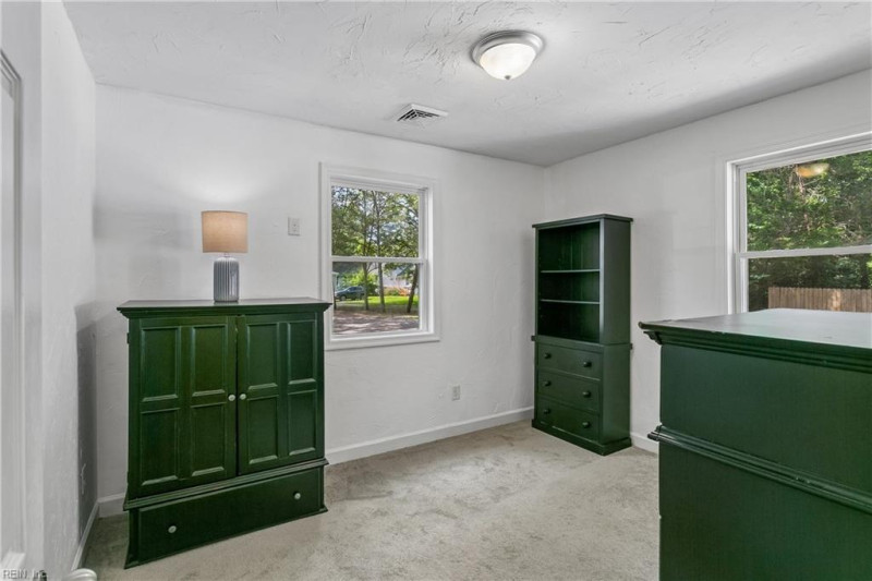 Photo 26 of 31 residential for sale in Hampton virginia
