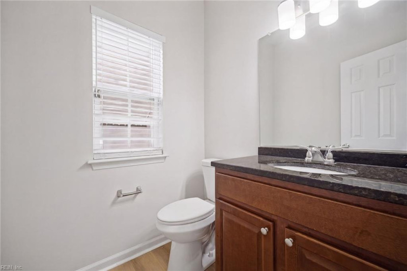 Photo 13 of 40 residential for sale in Norfolk virginia