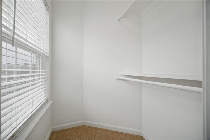Photo 18 of 40 residential for sale in Norfolk virginia
