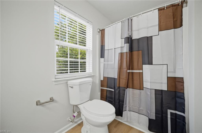 Photo 20 of 40 residential for sale in Norfolk virginia