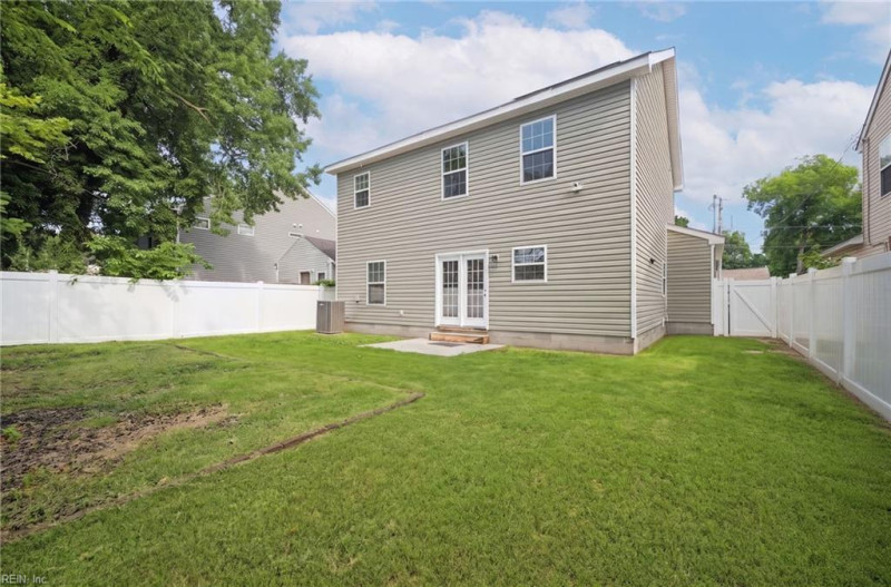 Photo 32 of 40 residential for sale in Norfolk virginia