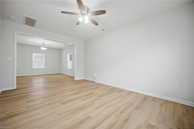 Photo 7 of 40 residential for sale in Norfolk virginia