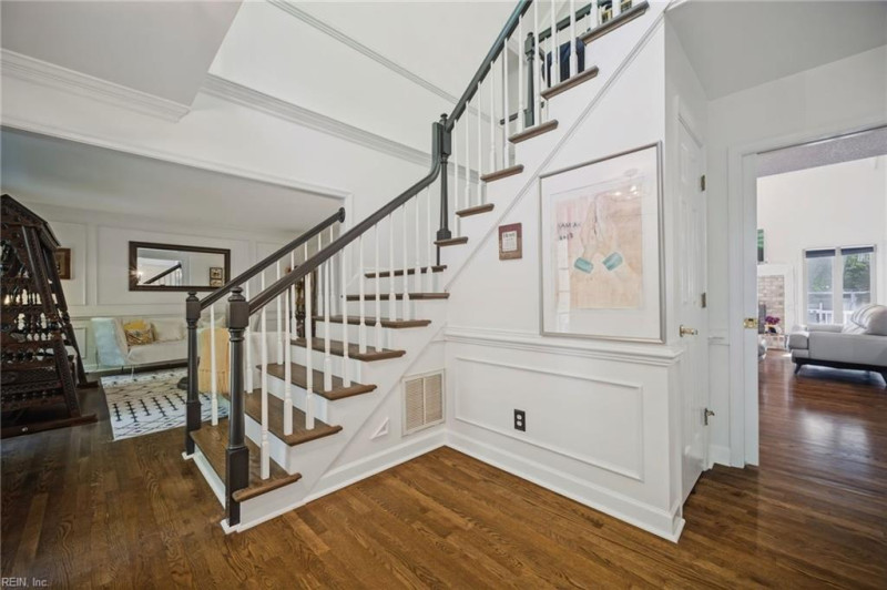 Photo 18 of 50 residential for sale in Virginia Beach virginia