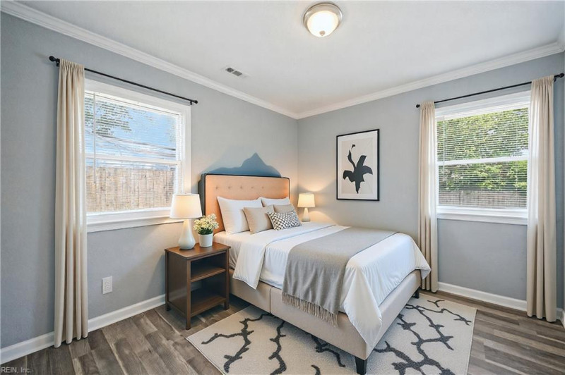 Photo 13 of 26 residential for sale in Hampton virginia