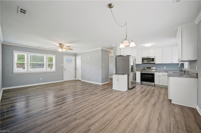 Photo 4 of 26 residential for sale in Hampton virginia