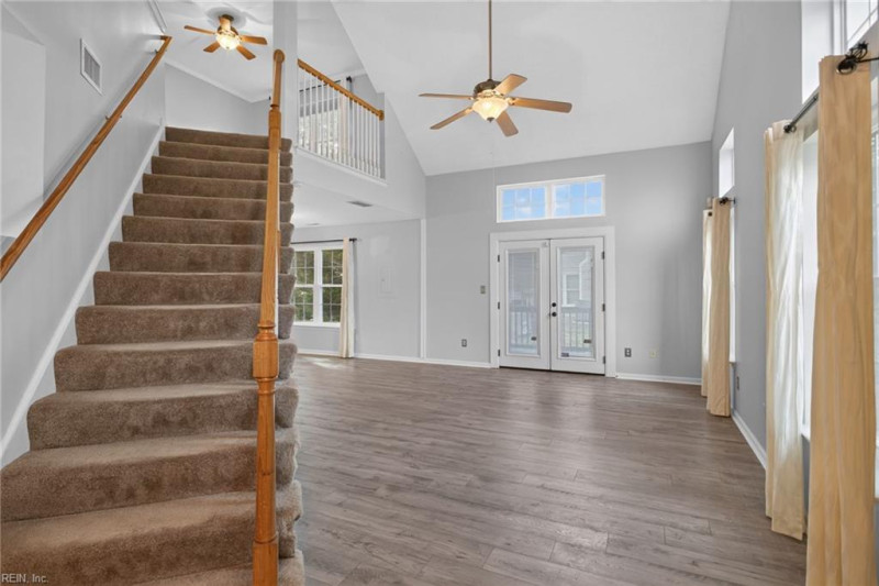 Photo 7 of 38 residential for sale in York County virginia