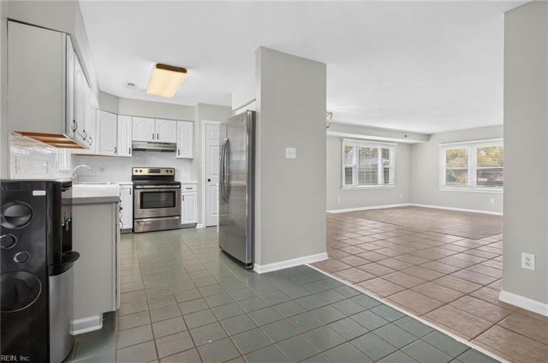 Photo 9 of 50 residential for sale in Virginia Beach virginia Photo 9 of 50 residential for sale in Virginia Beach virginia