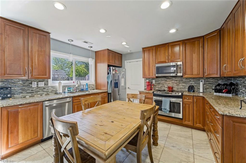 Photo 23 of 38 residential for sale in Virginia Beach virginia