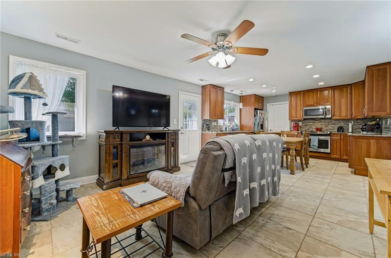 Photo 28 of 38 residential for sale in Virginia Beach virginia