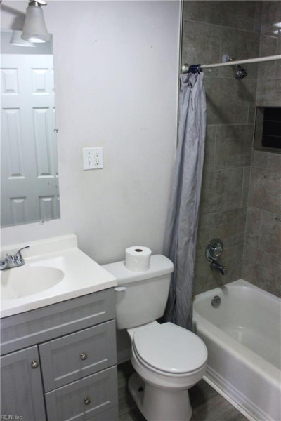 Photo 16 of 24 residential for sale in Portsmouth virginia Photo 16 of 24 residential for sale in Portsmouth virginia