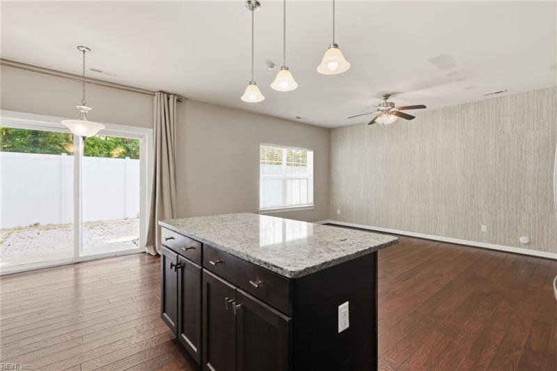 Photo 15 of 47 residential for sale in Virginia Beach virginia