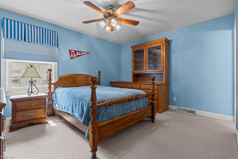 Photo 25 of 38 residential for sale in Franklin virginia