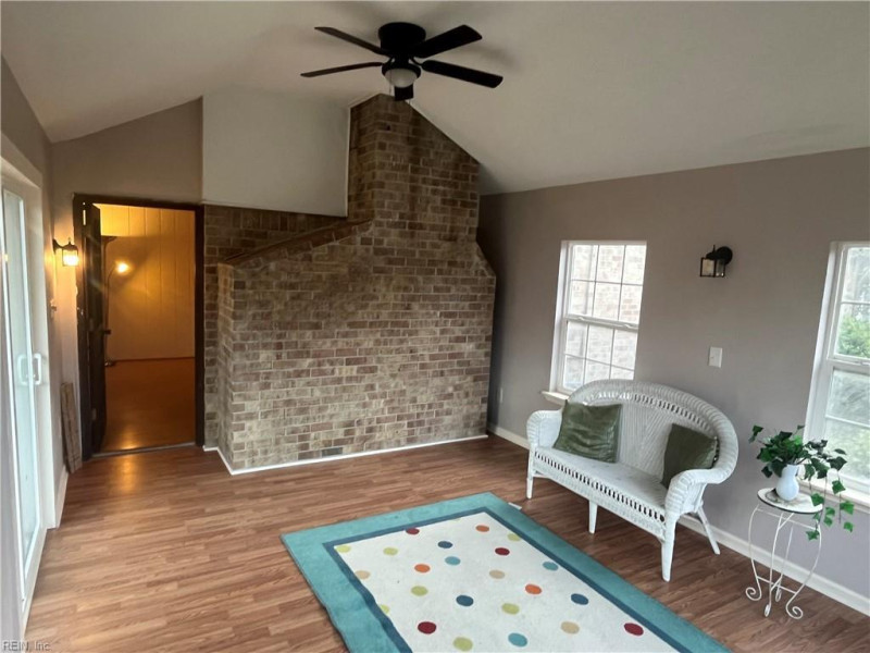 Photo 15 of 32 residential for sale in Chesapeake virginia