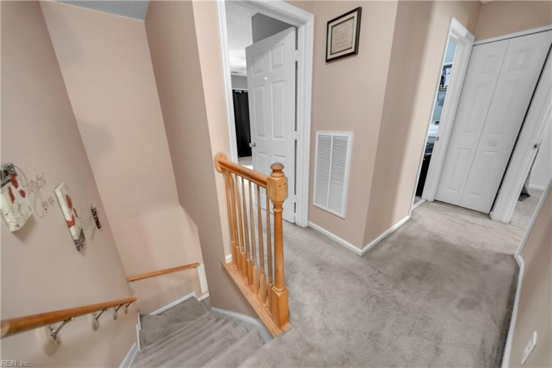 Photo 13 of 32 residential for sale in Suffolk virginia