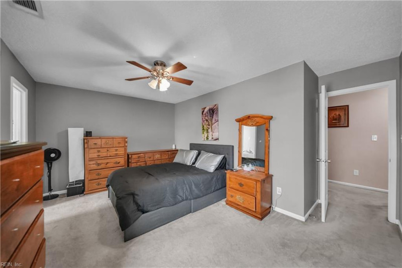 Photo 15 of 32 residential for sale in Suffolk virginia