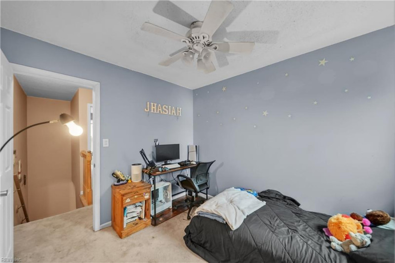 Photo 27 of 32 residential for sale in Suffolk virginia
