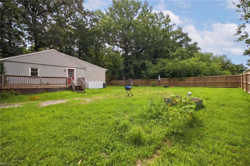Photo 23 of 38 residential for sale in James City County virginia