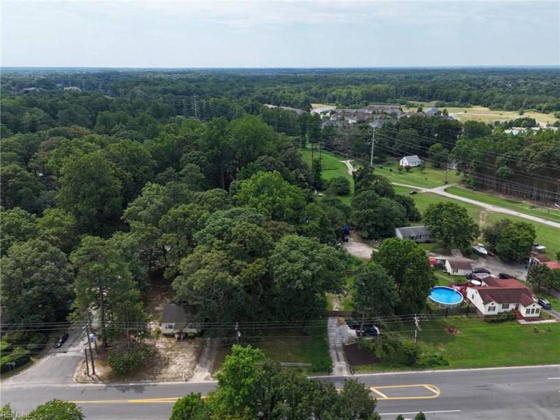 Photo 37 of 38 residential for sale in James City County virginia