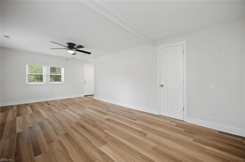 Photo 6 of 38 residential for sale in James City County virginia