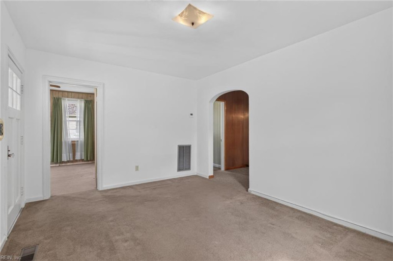 Photo 12 of 36 residential for sale in Newport News virginia