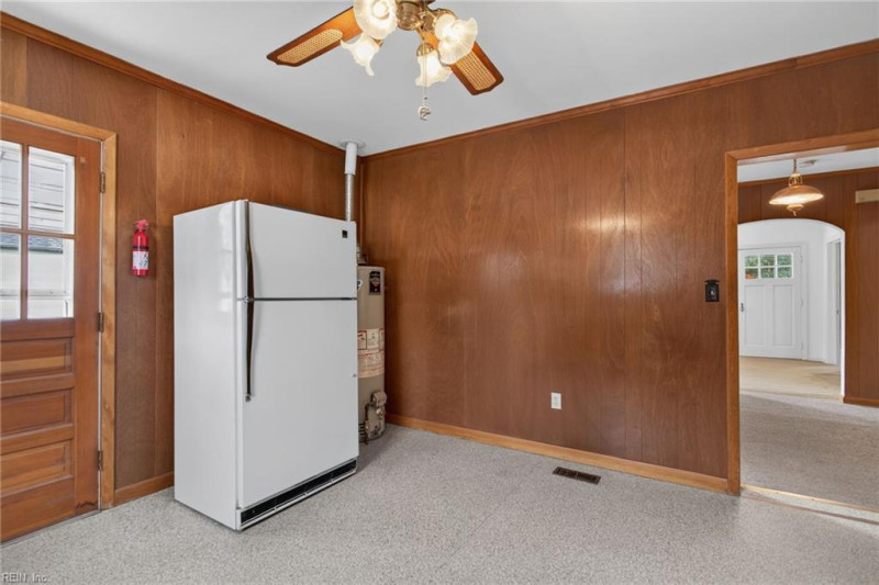 Photo 19 of 36 residential for sale in Newport News virginia