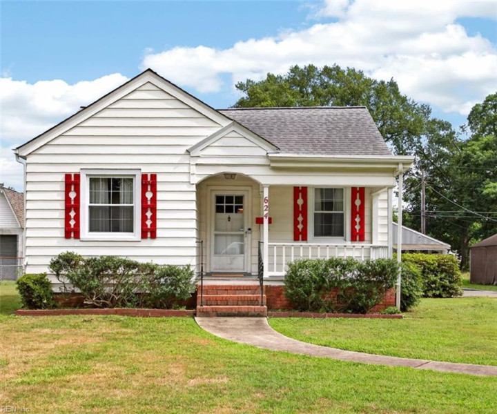 Photo 6 of 36 residential for sale in Newport News virginia