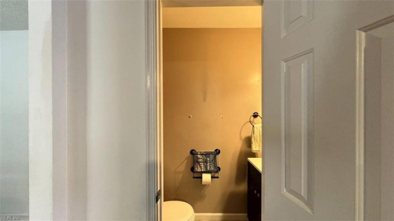Photo 12 of 49 residential for sale in Virginia Beach virginia