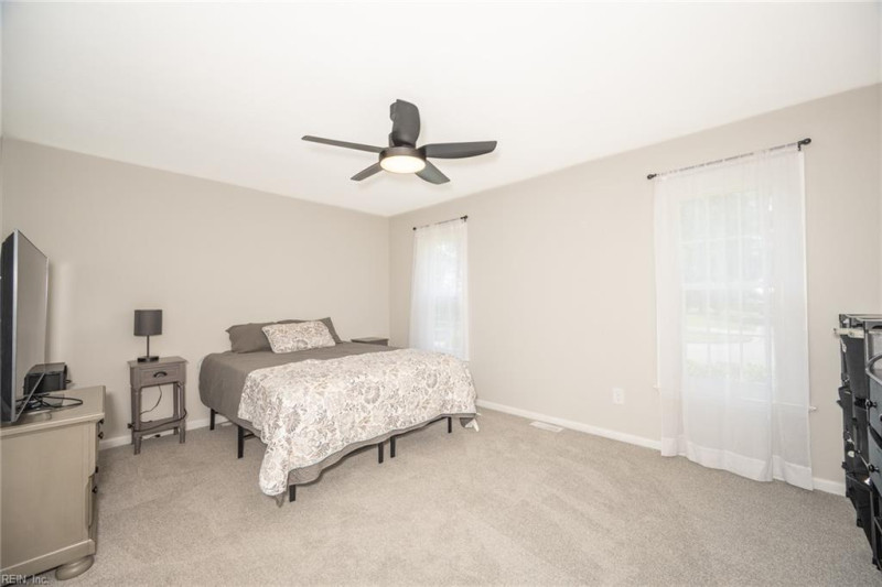 Photo 32 of 39 residential for sale in Chesapeake virginia Photo 32 of 39 residential for sale in Chesapeake virginia