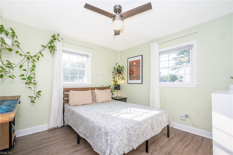 Photo 21 of 41 residential for sale in Chesapeake virginia