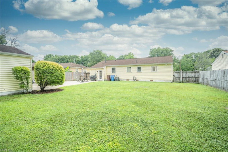 Photo 31 of 41 residential for sale in Chesapeake virginia