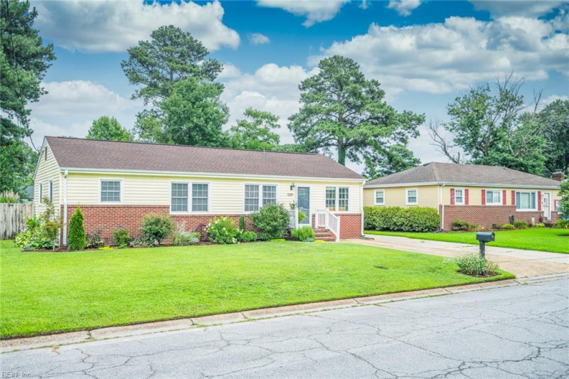 Photo 35 of 41 residential for sale in Chesapeake virginia